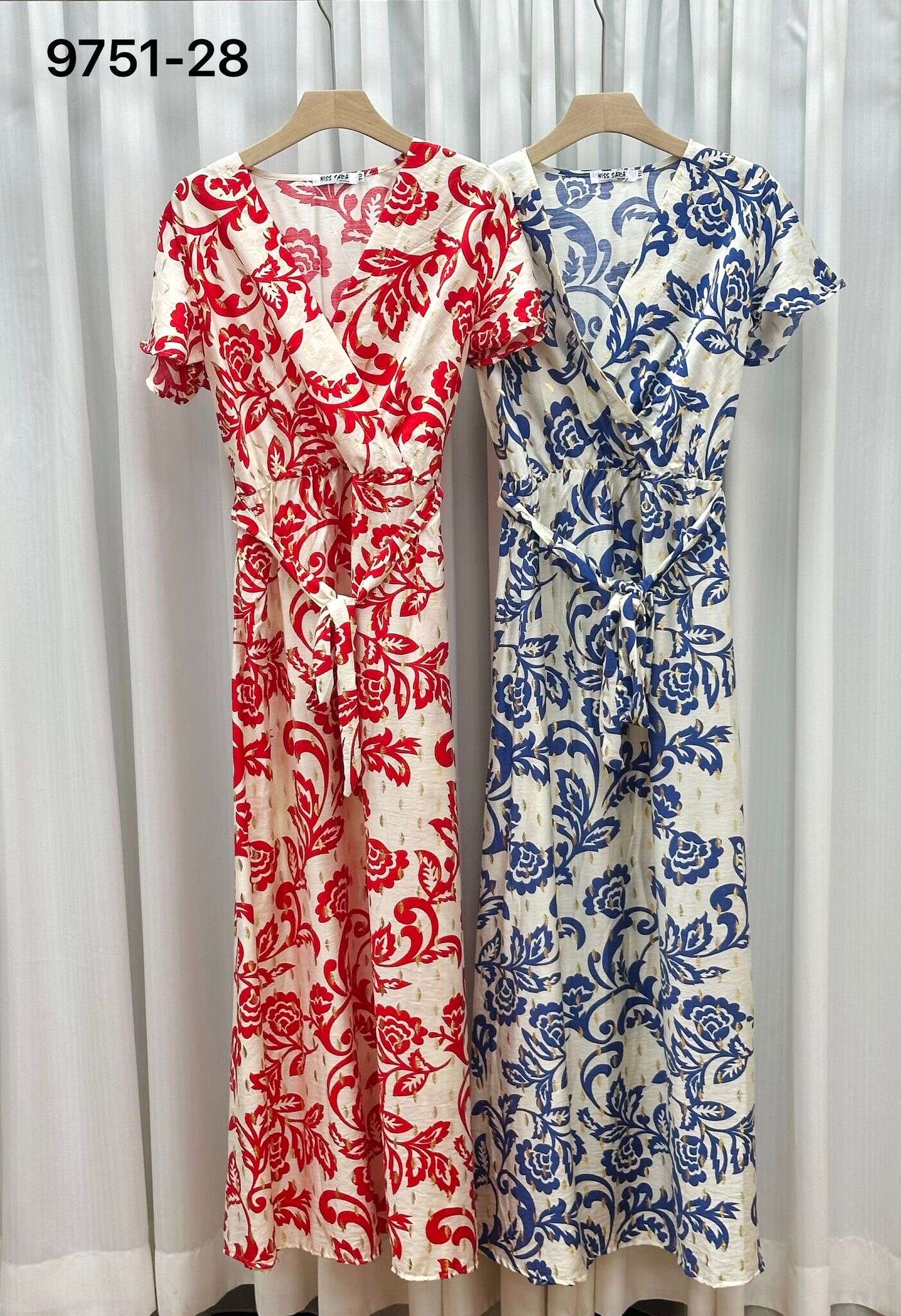Sukienka FANTASY Miss Sara Sleeves