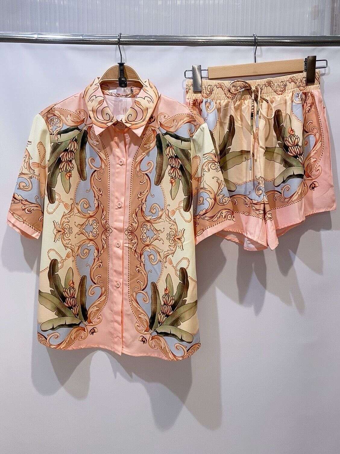 Cropped Faux leather Jacket