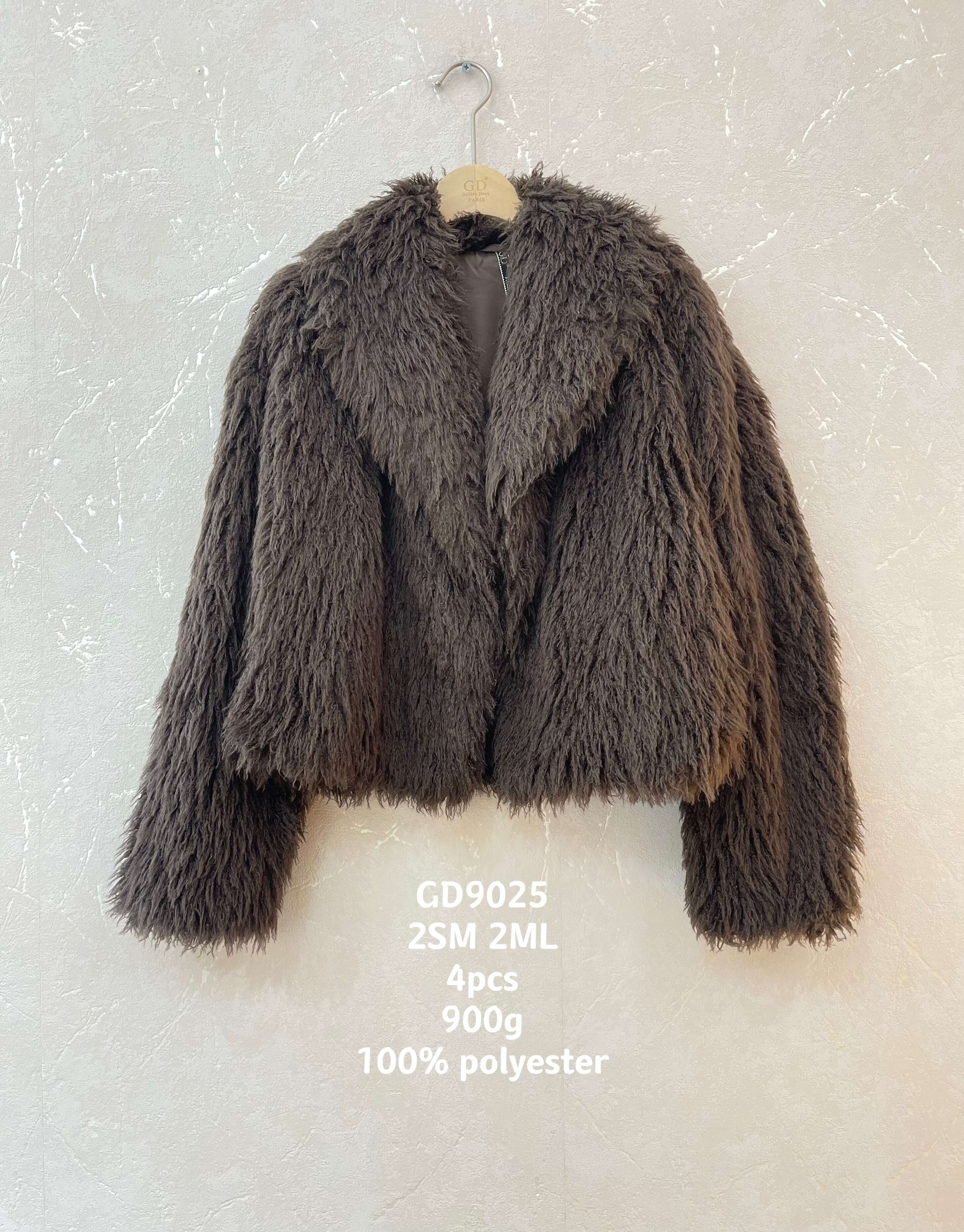 Cropped Faux leather Jacket