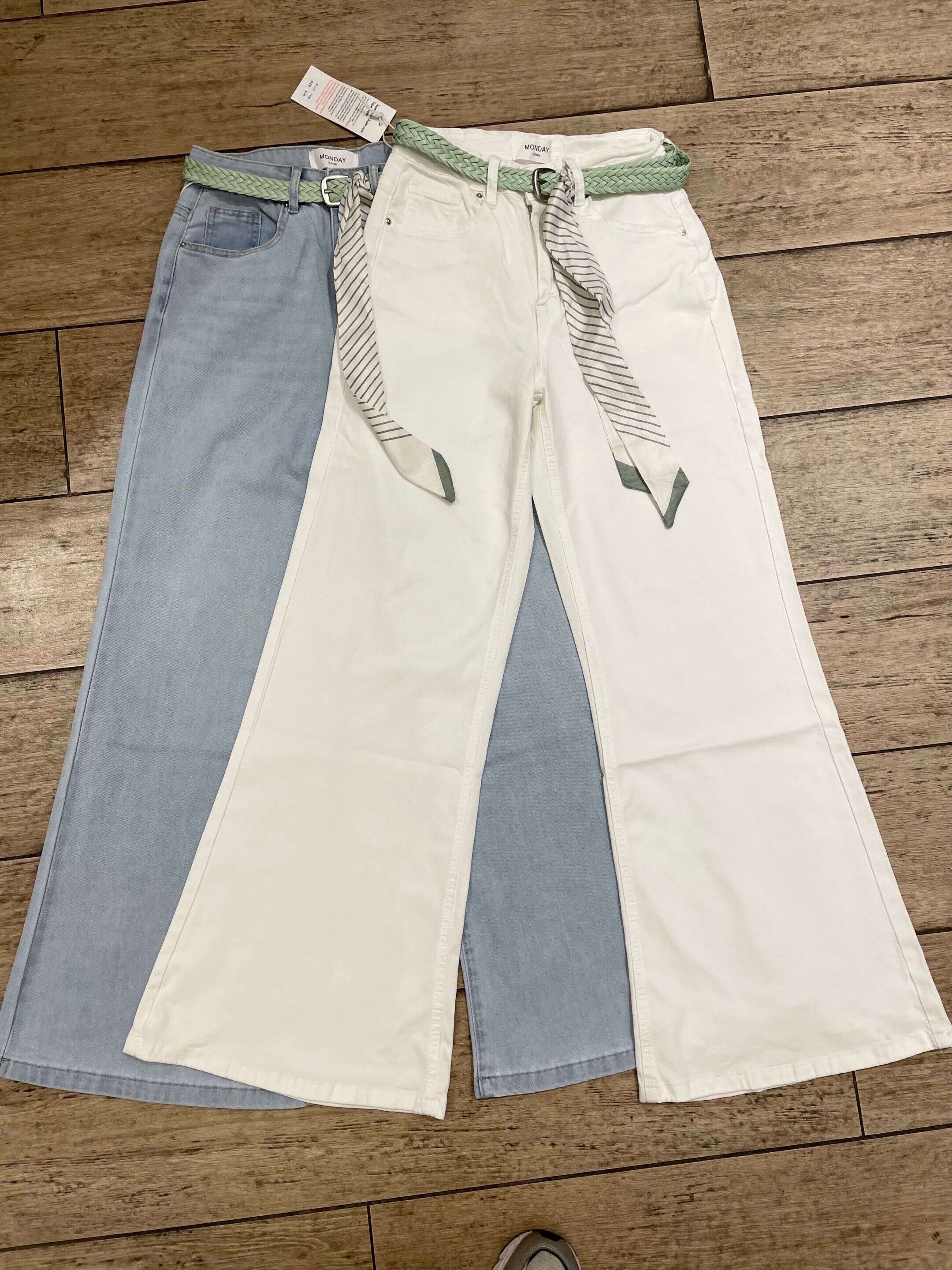 Cropped Faux leather Jacket